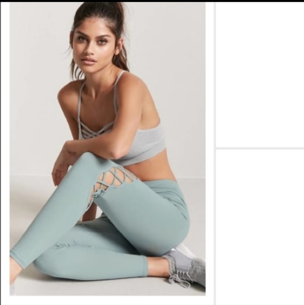 Blue workout leggings
